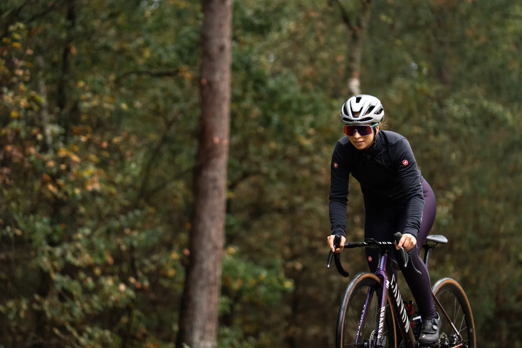 Castelli Alpha 150 W Jacket en Sorpasso RoS W Bibtight getest tijdens winterrit